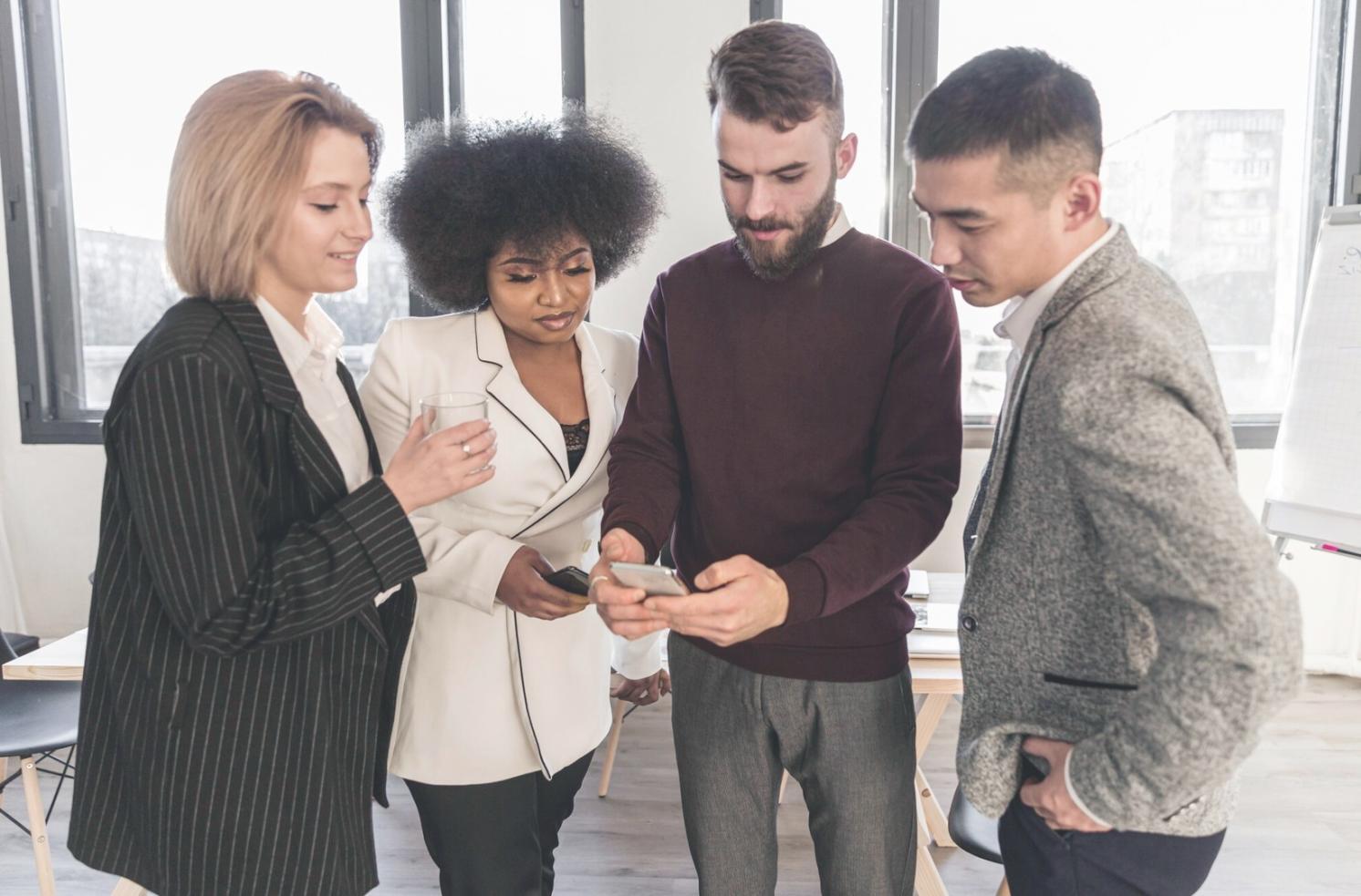 Réseau international d'étudiants partageant leurs expériences financières